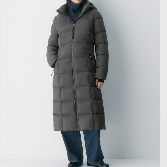 Aritzia Jackets & Blazers - Aritzia THE SUPERSNUG PUFF Long S in Charcoal Grey